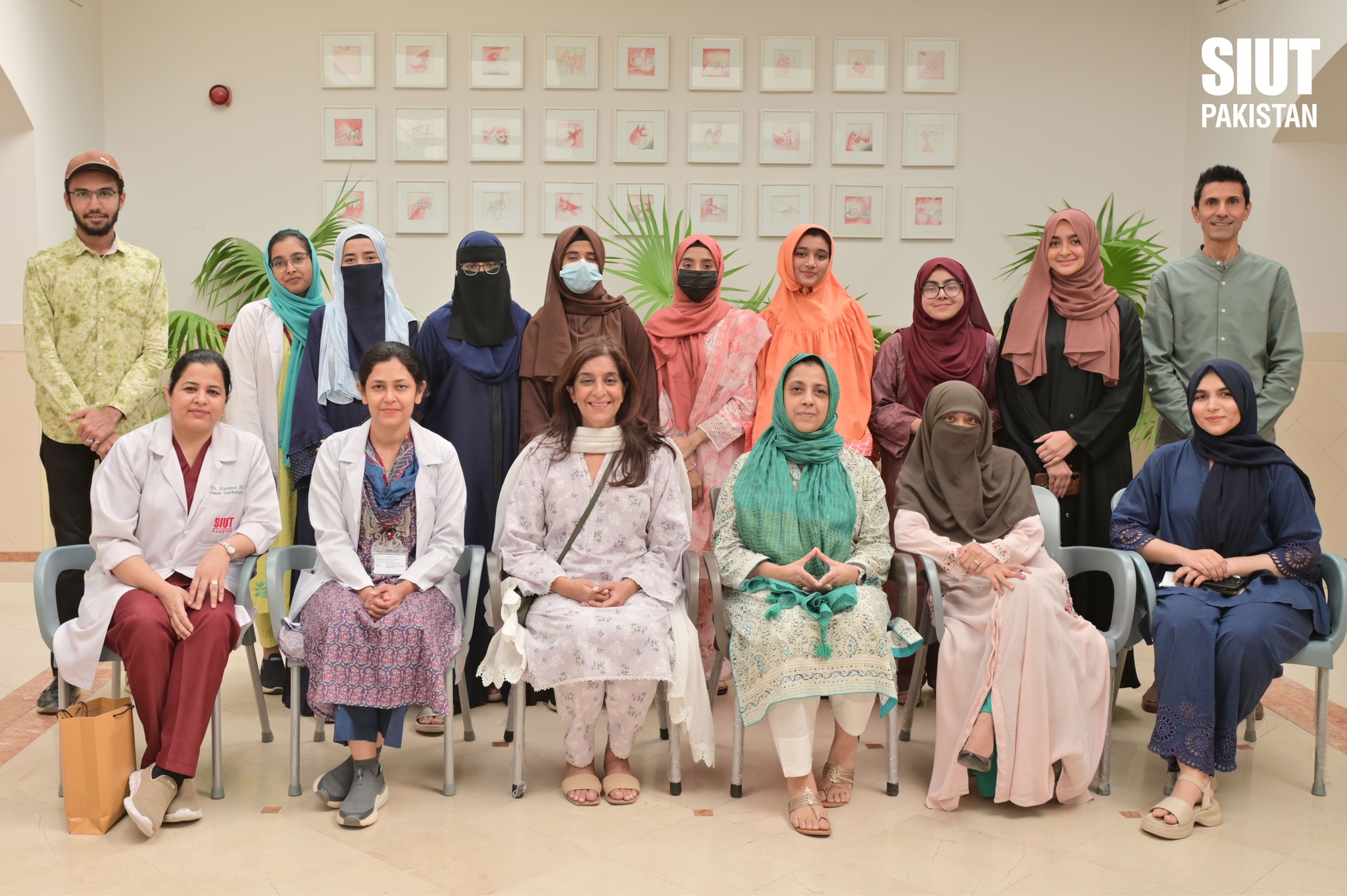 Certificate Distribution Ceremony for Nutrition Interns at SIUT