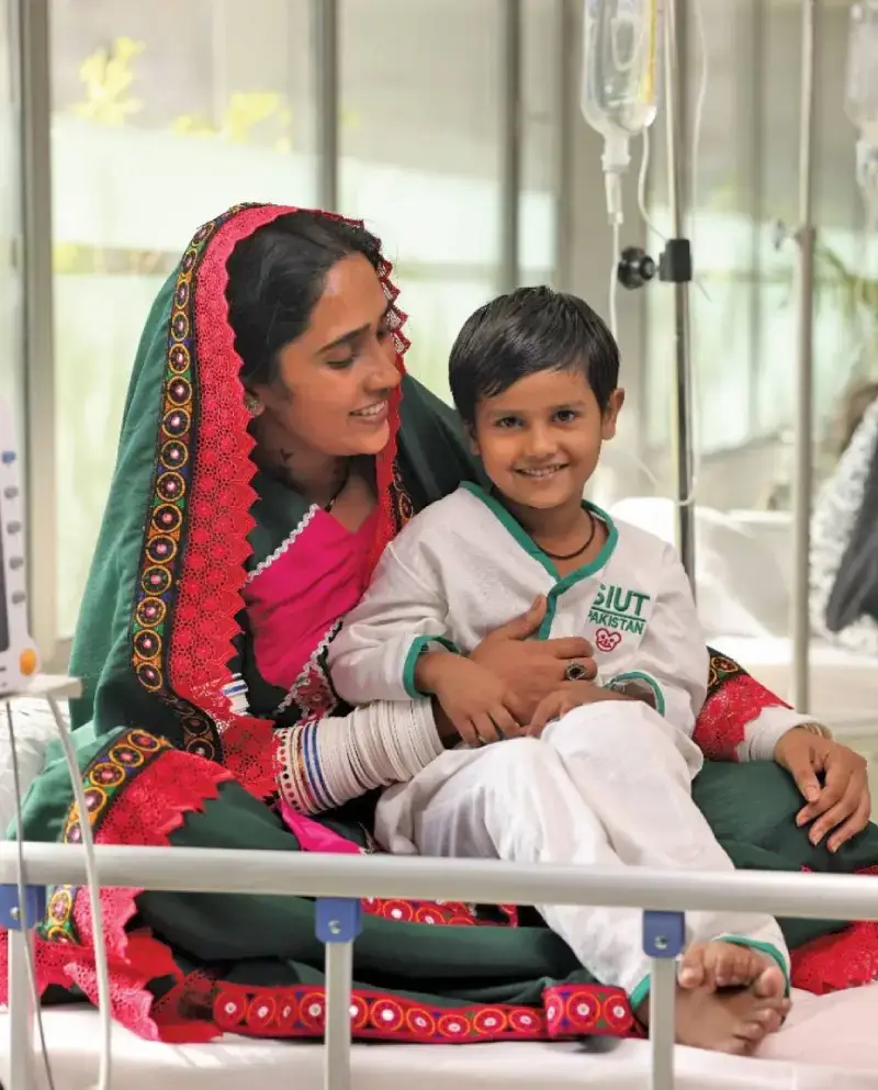 Doctor consulting with a patient at SIUT